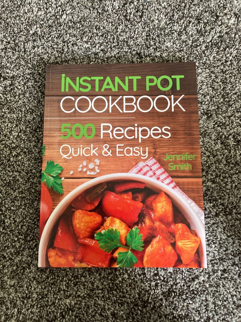 Instant Pot Pressure Cooker Cookbook: 500 Everyday Recipes for Beginners and Advanced Users. Try Easy and Healthy Instant Pot Recipes