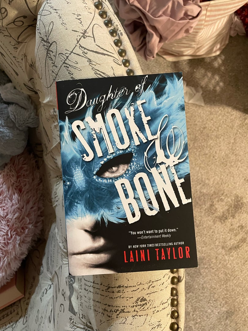 Daughter of Smoke and Bone