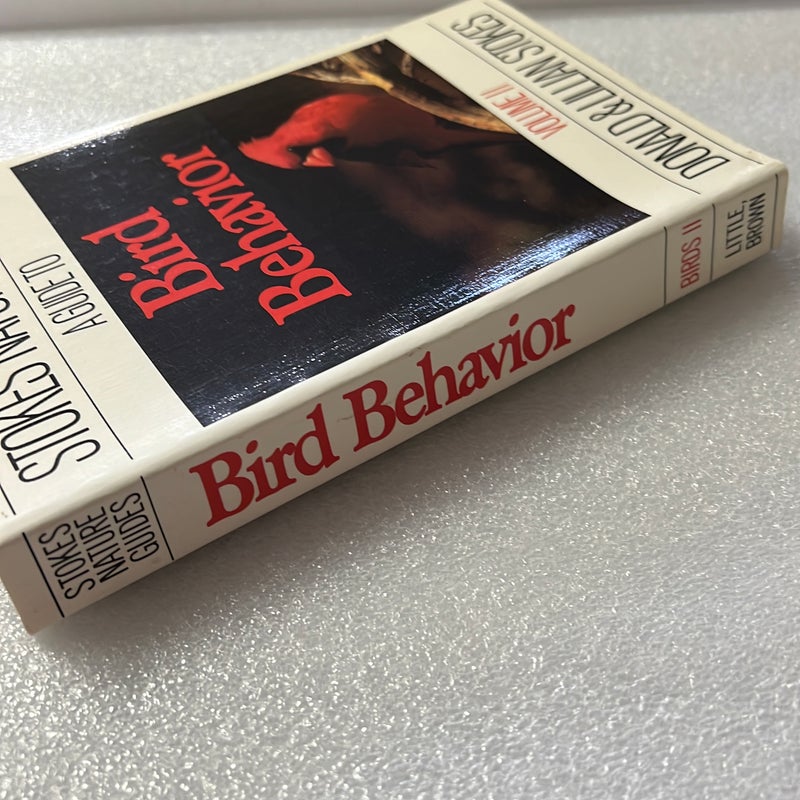 Stokes Guide to Bird Behavior by Lillian Stokes Pangobooks
