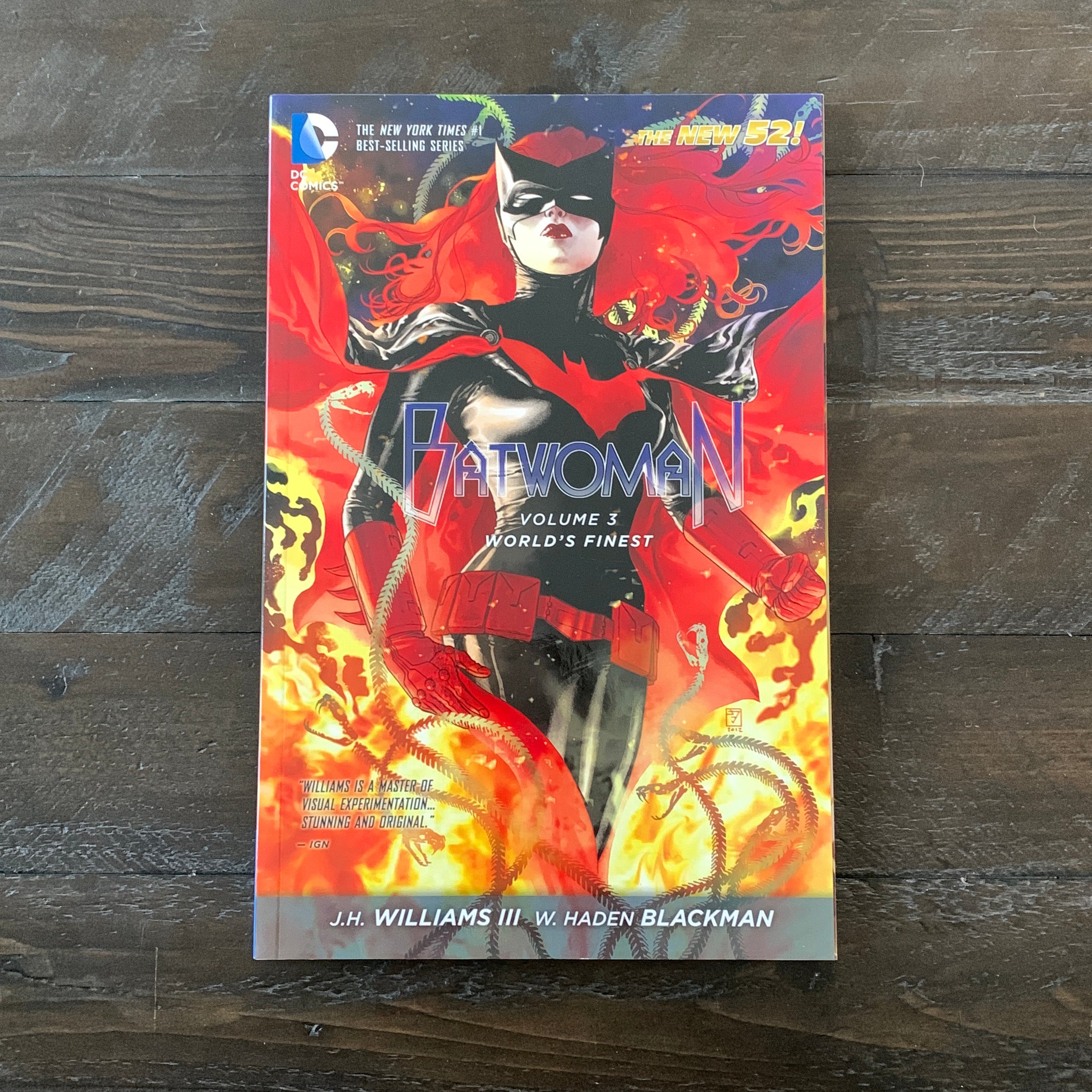 Batwoman Vol. 3: World's Finest (the New 52)