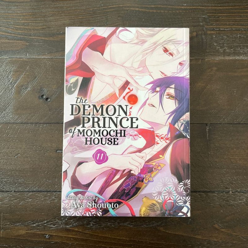 The Demon Prince of Momochi House, Vol. 11