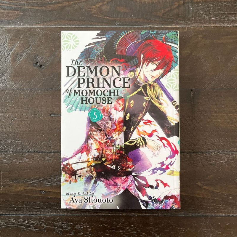 The Demon Prince of Momochi House, Vol. 5