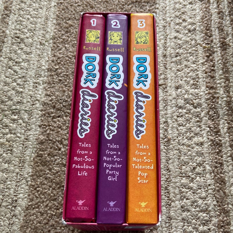 Dork Diaries Box Set (Book 1-3)