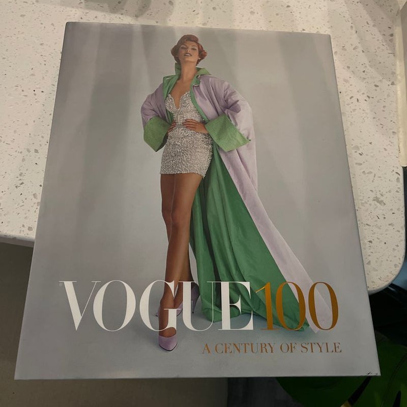 Vogue 100