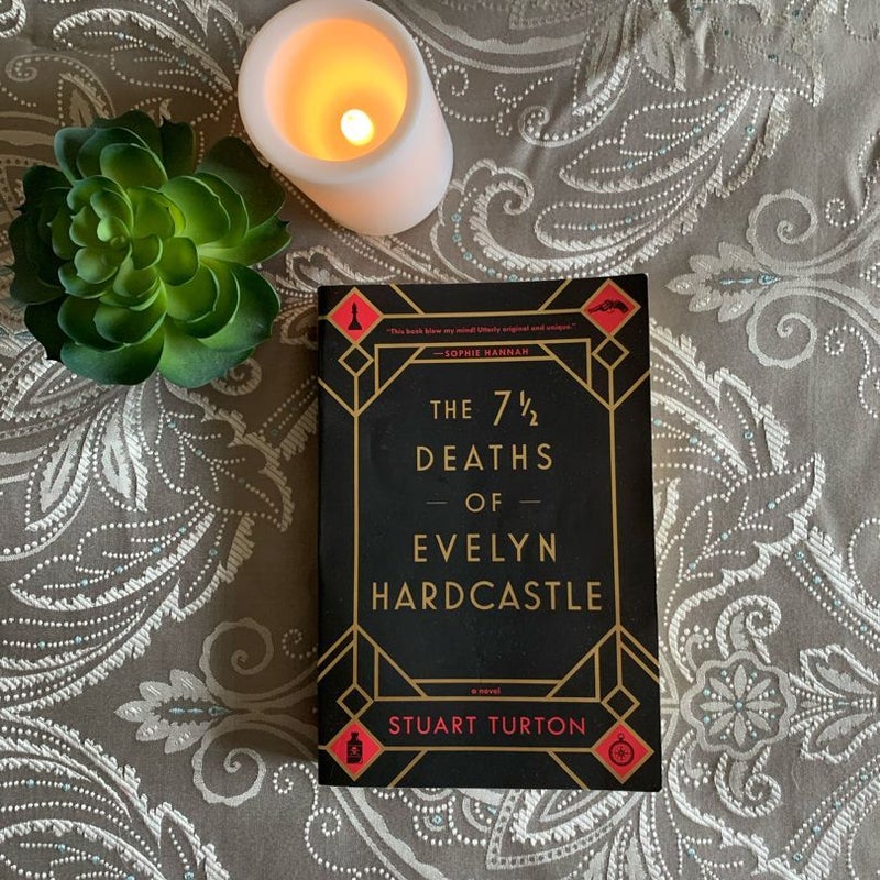 The 7½ Deaths of Evelyn Hardcastle