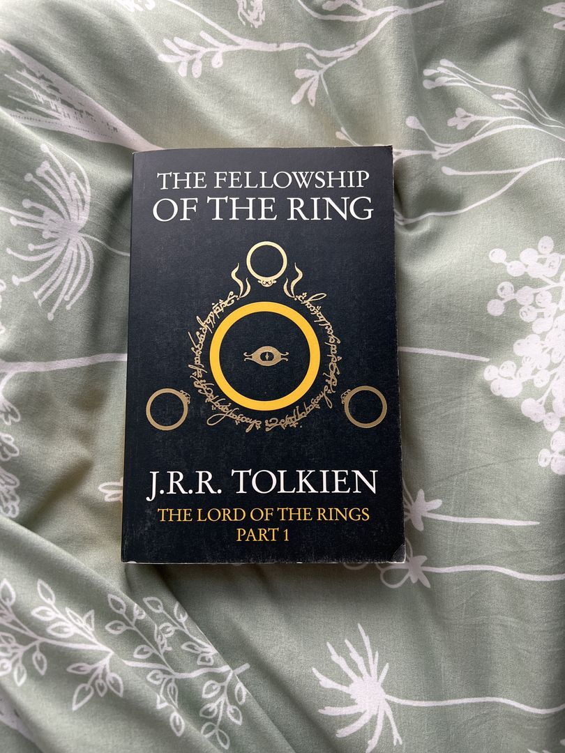 The Fellowship of the Ring (the Lord of the Rings, Book 1)