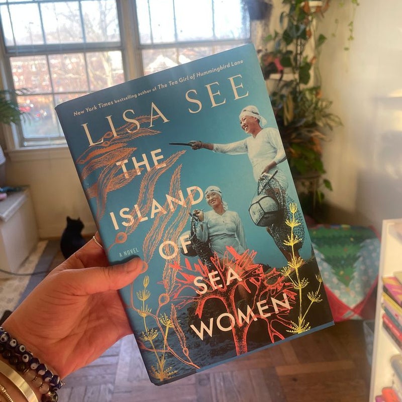 The Island of Sea Women