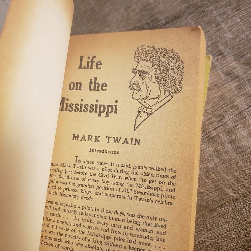 Mark Twain Bundle: Huckleberry Finn & Life on the Mississippi 