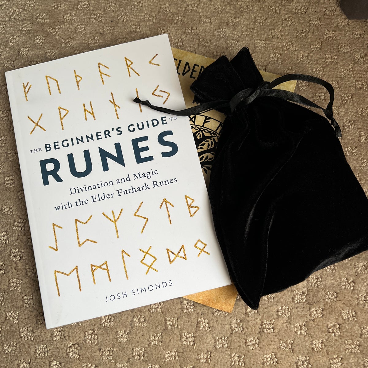 The Beginner's Guide to Runes by Josh Simonds, Paperback Pango Books