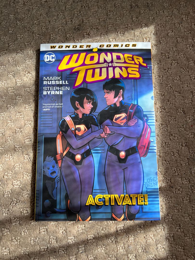 Wonder Twins Vol. 1: Activate!