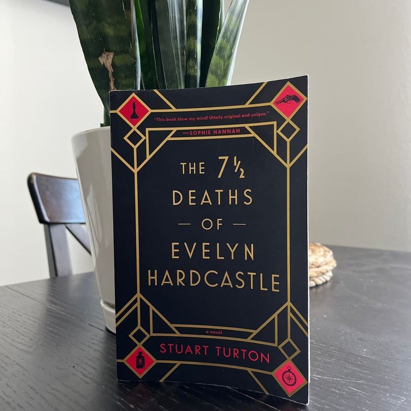 The 7½ Deaths of Evelyn Hardcastle