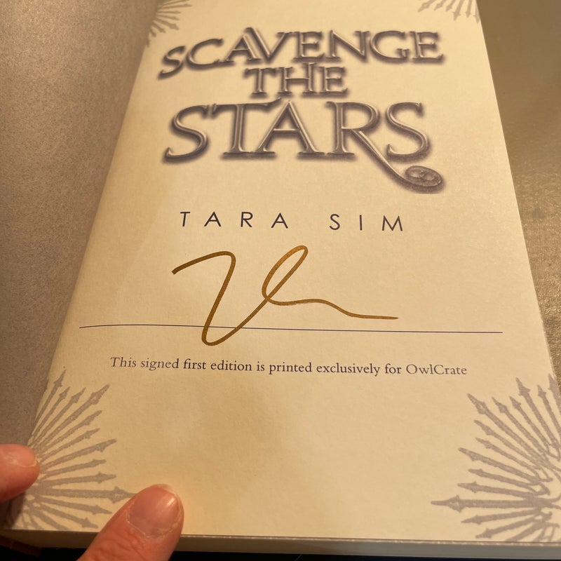 Owlcrate signed editon of Scavenge the Stars- HC-3 star read 