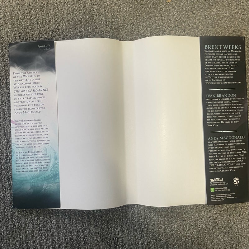 The Way of Shadows: the Graphic Novel