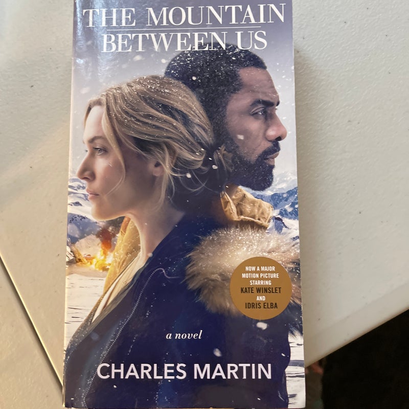 The Mountain Between Us (Movie Tie-In)