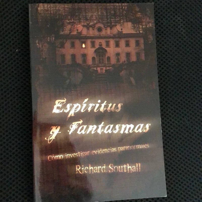 Espiritus y Fantasmas