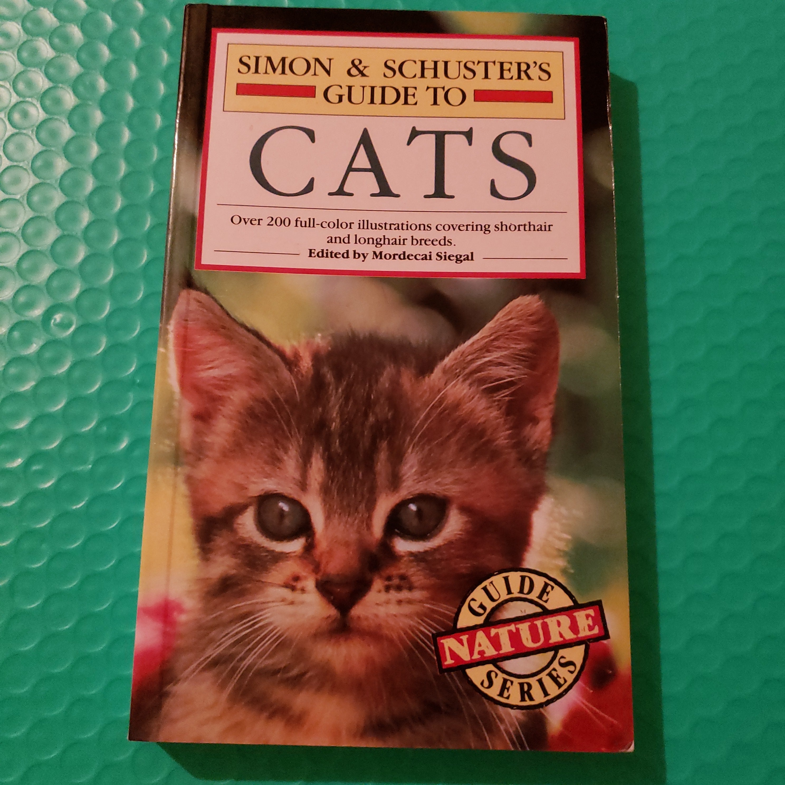 Simon and Schuster's Guide to Cats