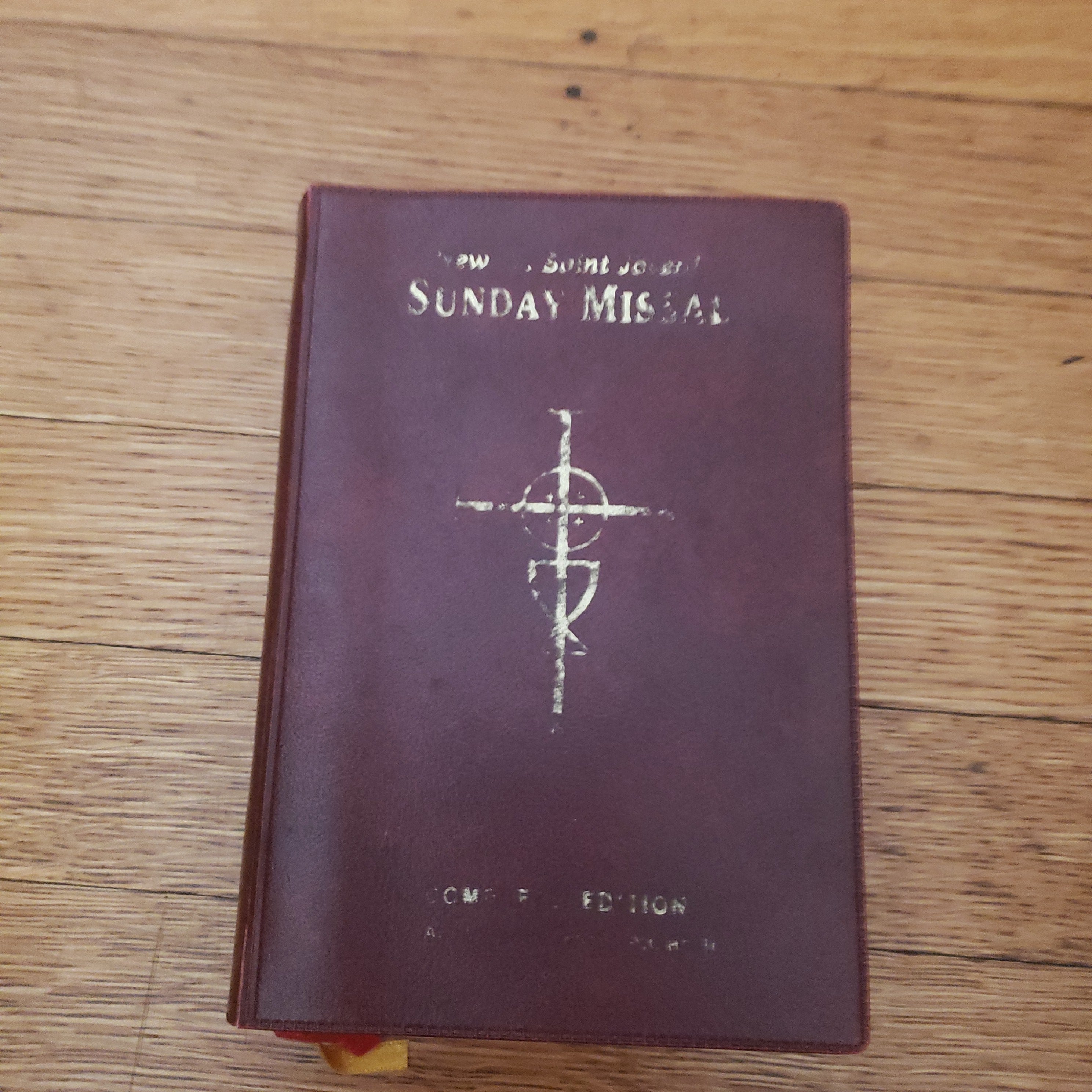 St. Joseph Sunday Missal