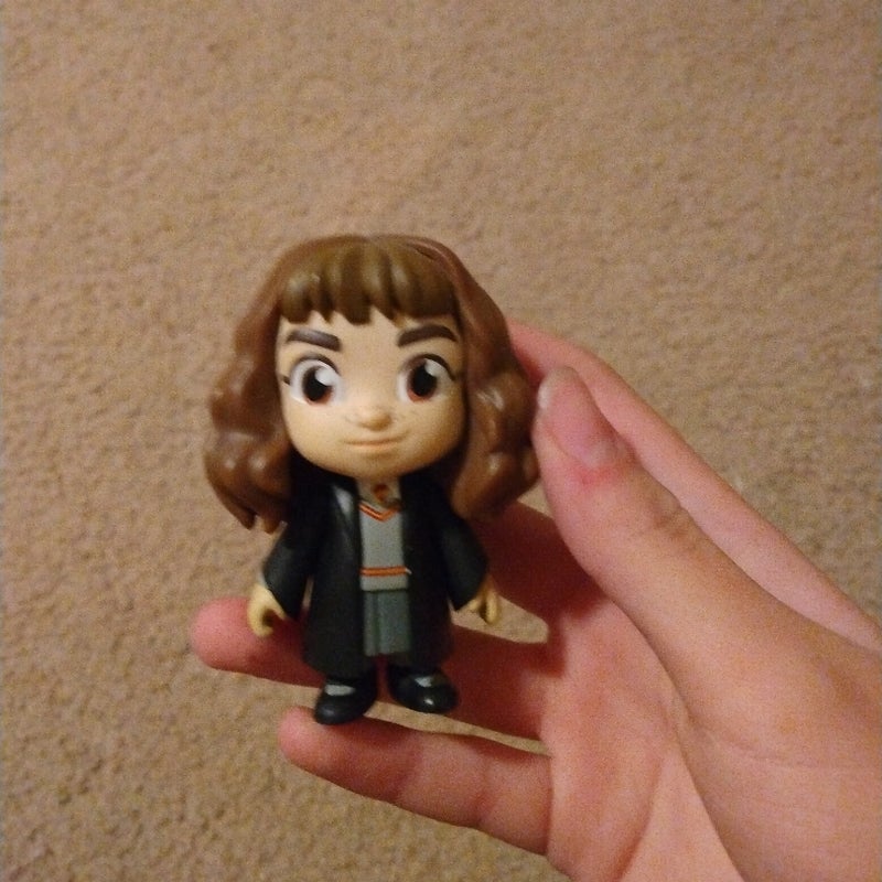 Hermione Figurine