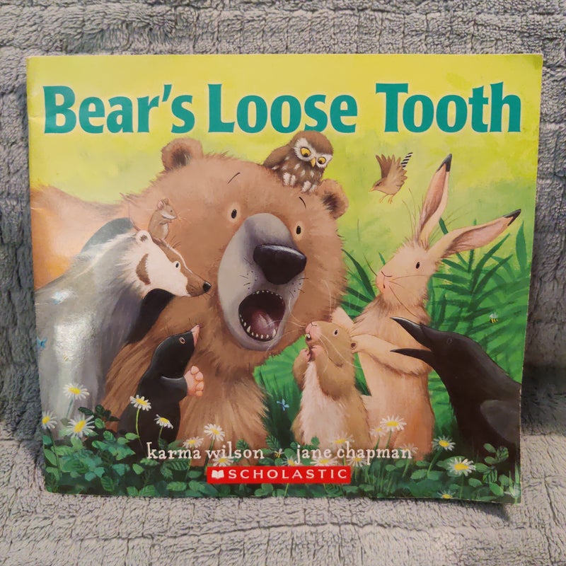 Bear's loose tooth 