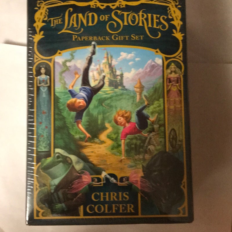 The Land of Stories Paperback Gift Set