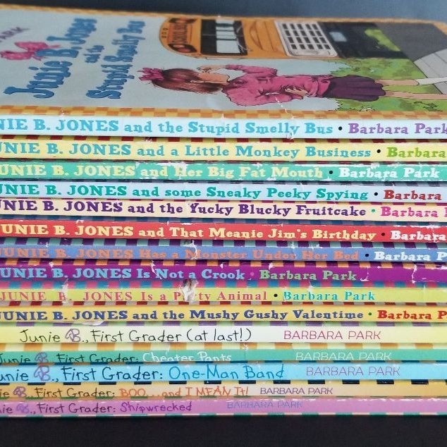 SET OF 15 SCHOLASTIC JUNIE B. JONES BOOKS BARBARA PARK EARLY 1990s CHECKERED BORDER COVERS LOT #2