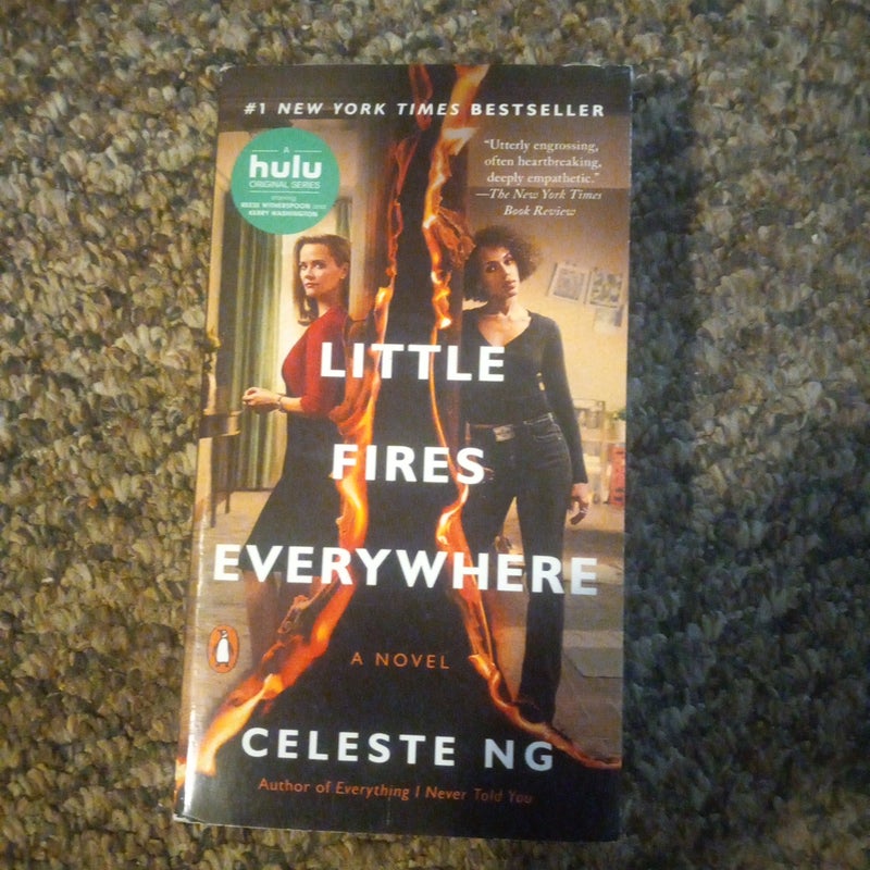 Little Fires Everywhere (Movie Tie-In)