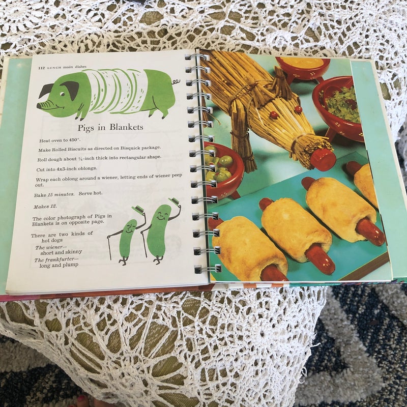 Betty Crocker's Cook Book for Boys and Girls, Facsimile Edition