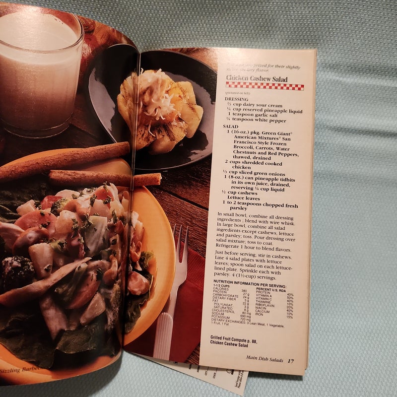 Pillsbury Classic Cookbooks Cool Salads & Sizzling BBQ