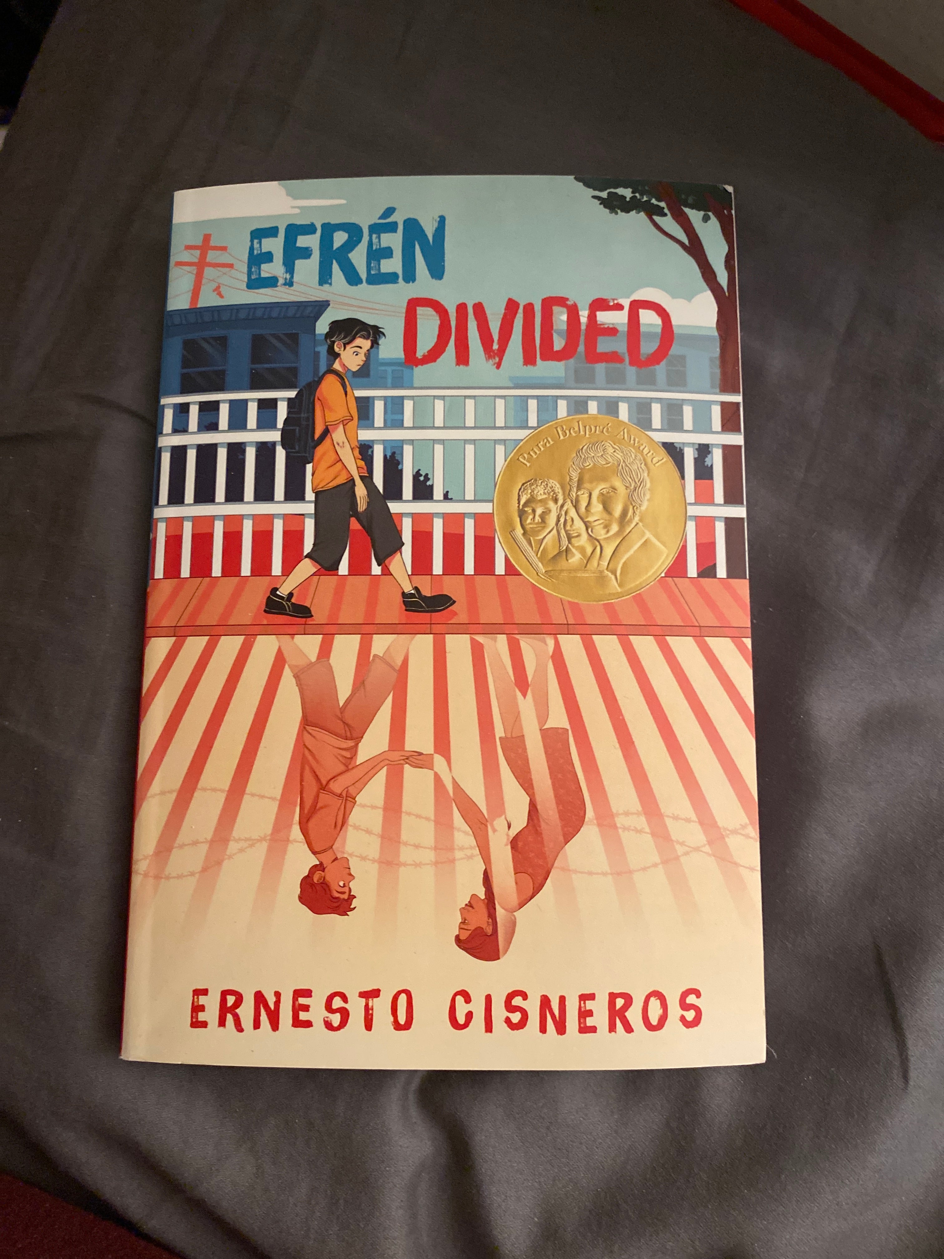 Efrén Divided