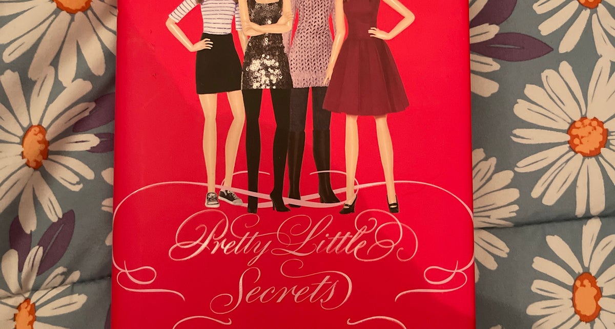 Pretty Little Secrets, Book 1: 9780062125910: Shepard, Sara: Books 