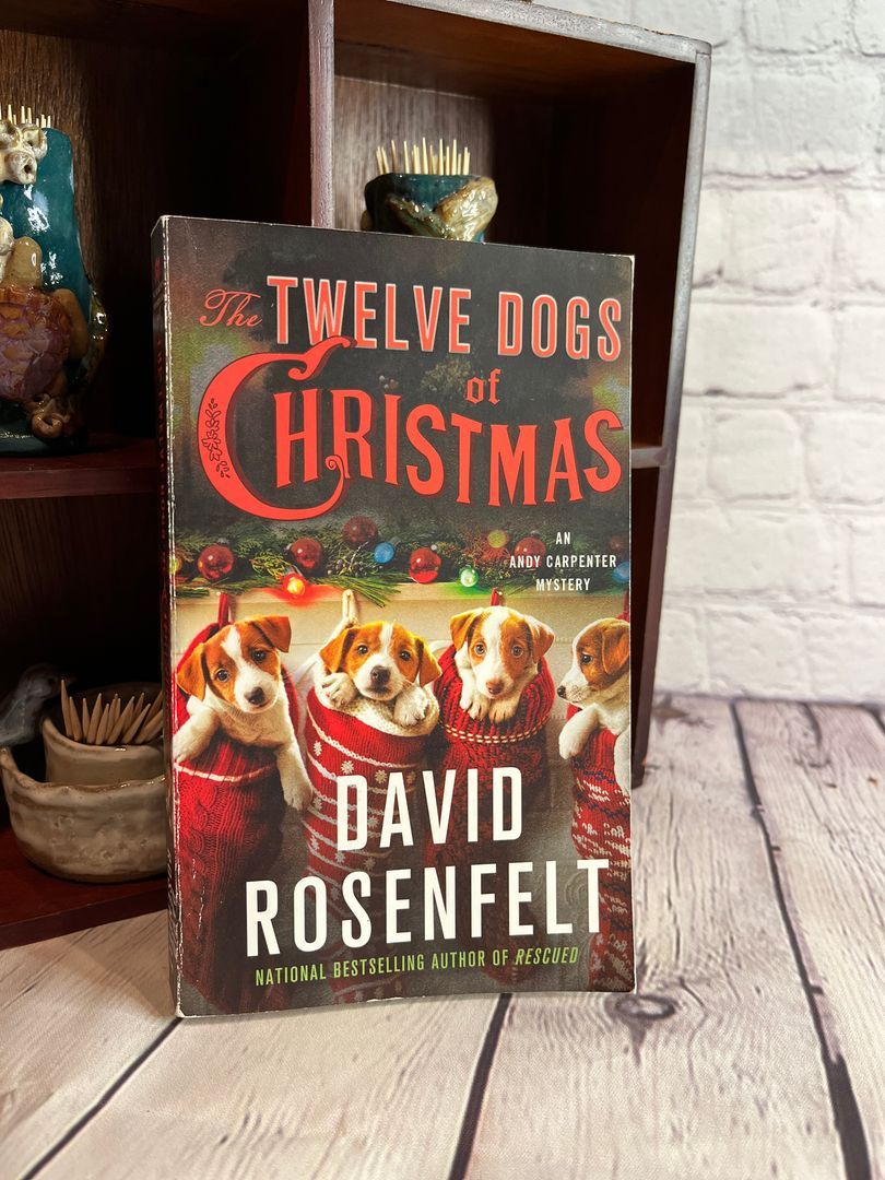 The Twelve Dogs Of Christmas By David Rosenfelt, Paperback | Pango Books