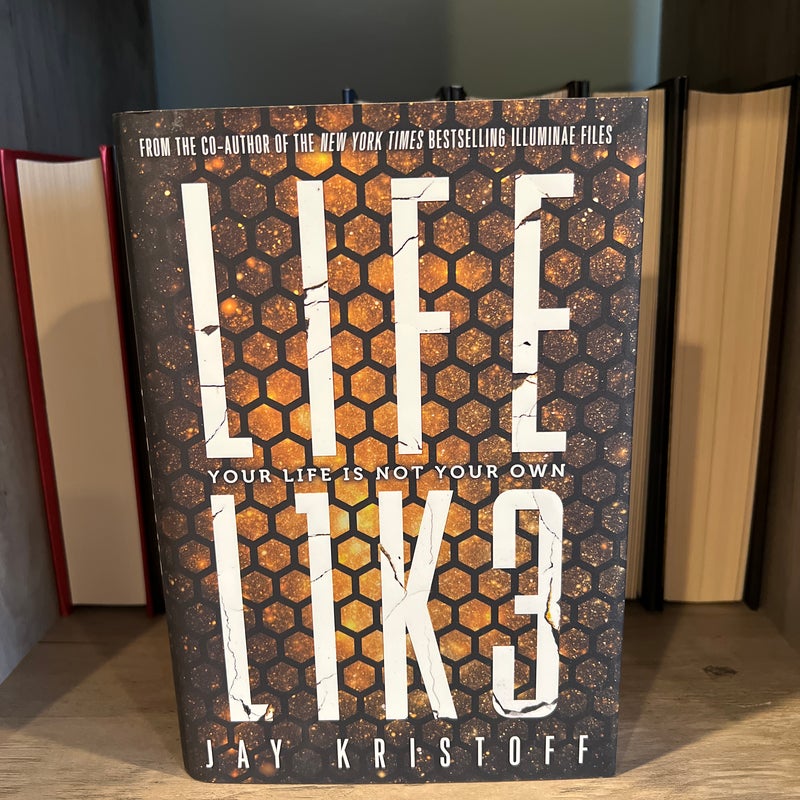 LIFEL1K3 (Lifelike) **signed bookplate attached**
