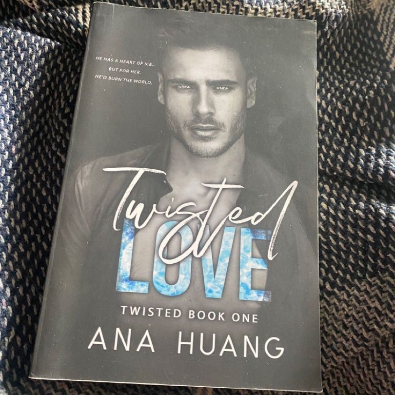 Twisted Love - Original cover *out of print* by Ana Huang, Paperback