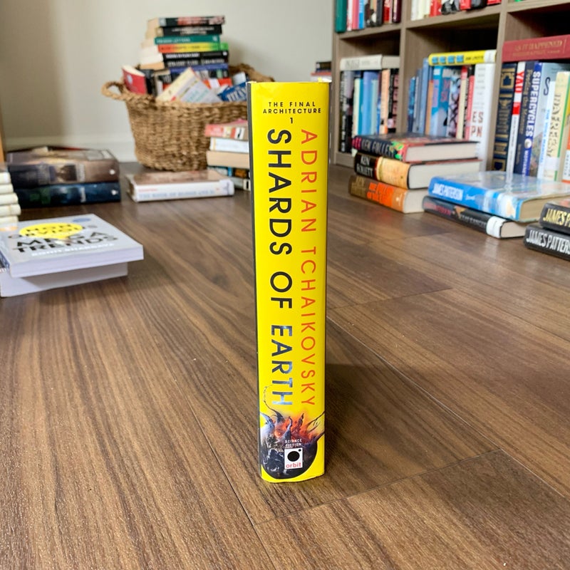 Shards of Earth by Adrian Tchaikovsky | Pangobooks