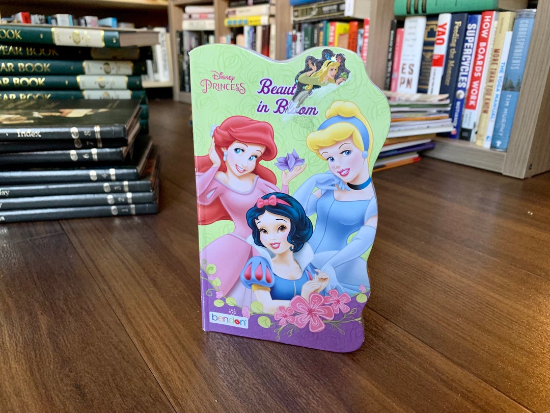 D Princess 5 X 8. 5 Shaped Board Book