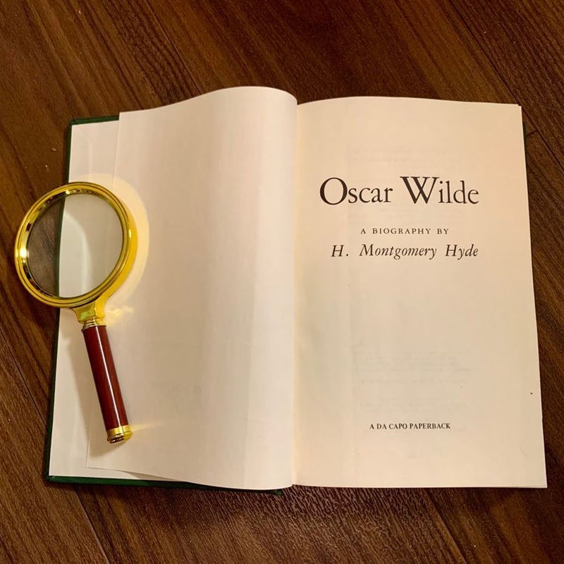 Oscar Wilde: A Biography