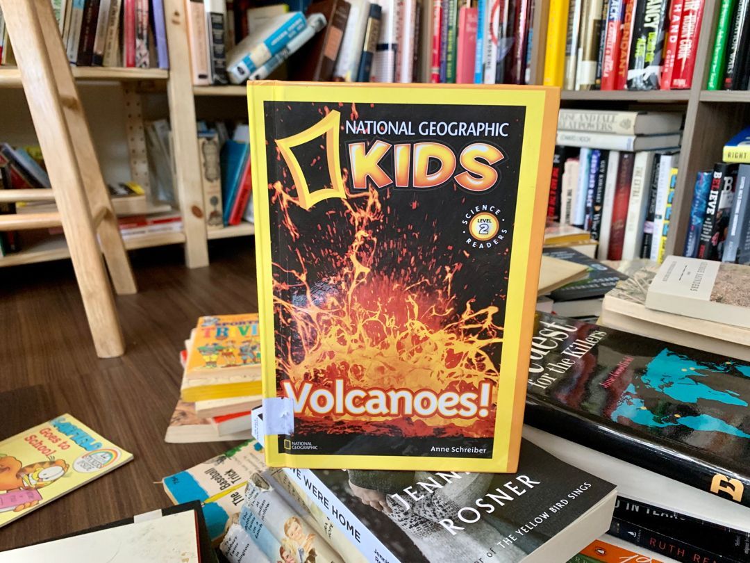 National Geographic Readers: Volcanoes!