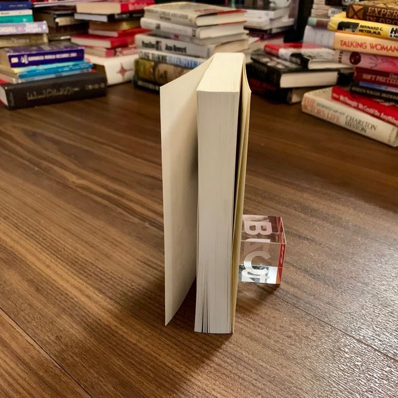 The Hare with Amber Eyes