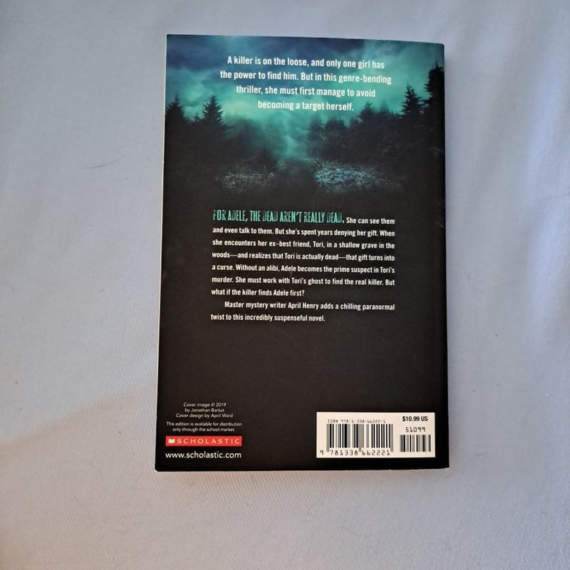The Lonely Dead by April Henry, Paperback Pangobooks