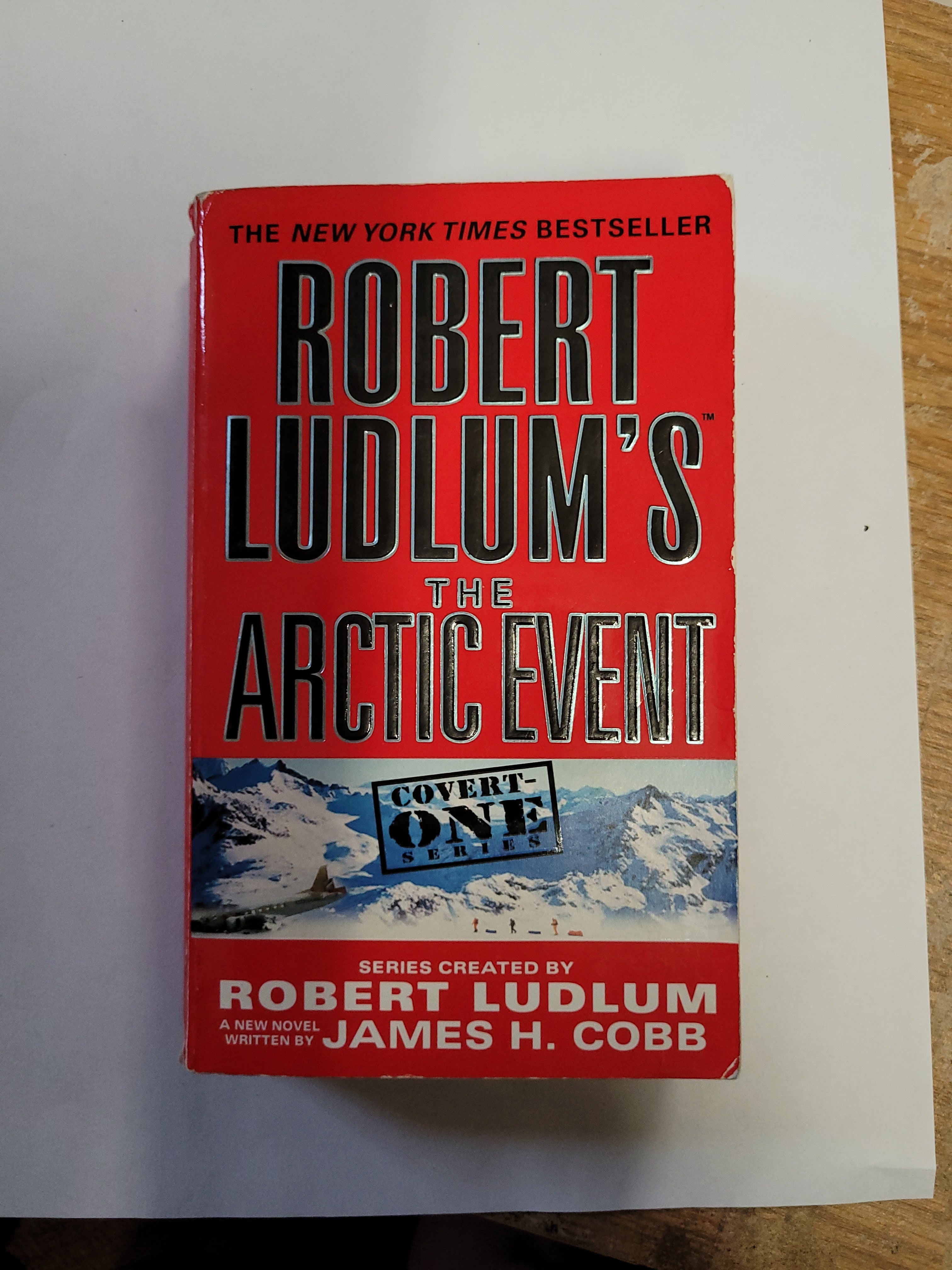 Robert Ludlum's (TM) the Arctic Event