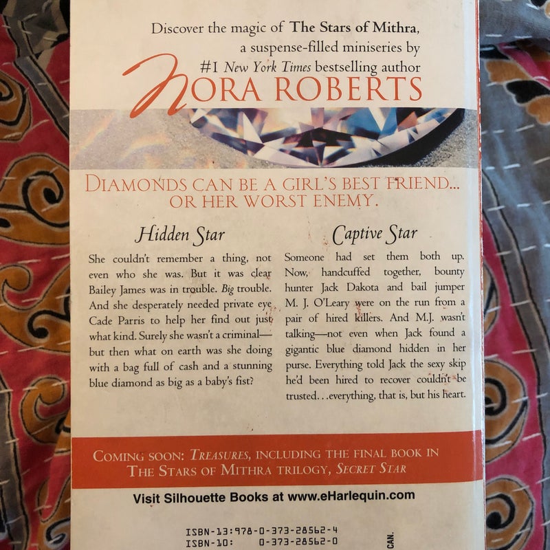 Nora Roberts’ Fan Favorites Collections 