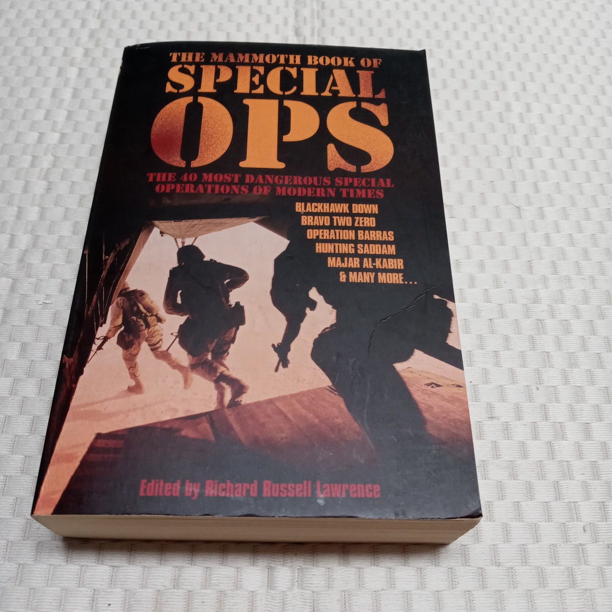 The Mammoth Book of Special Ops