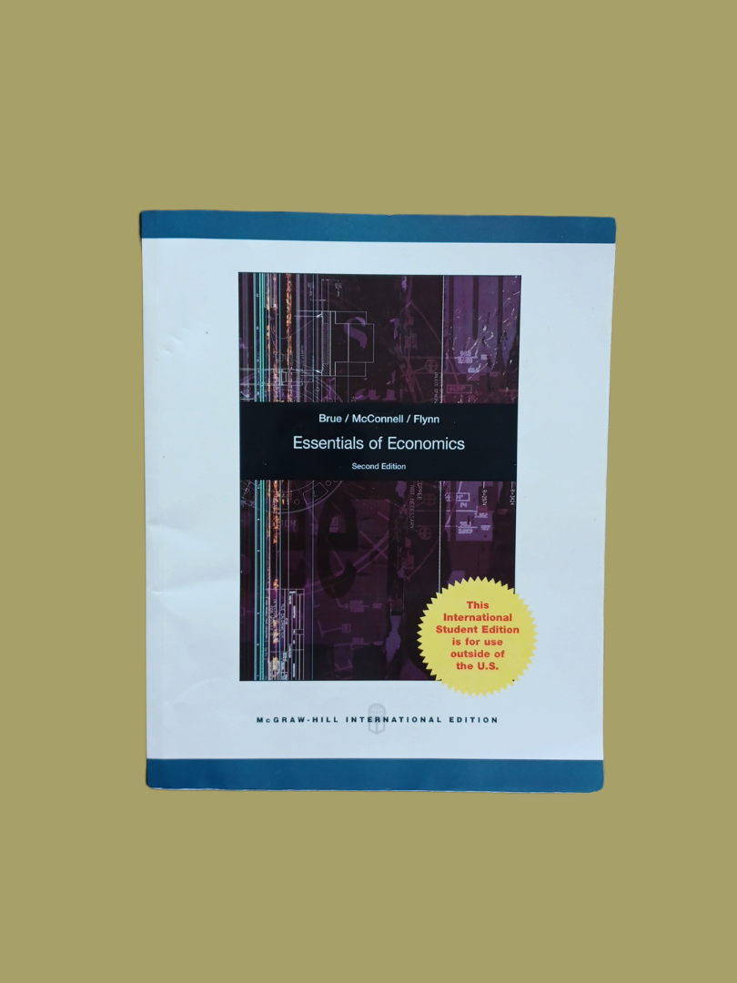 Paperback　Essentials　of　Brue,　Economics　by　Pangobooks