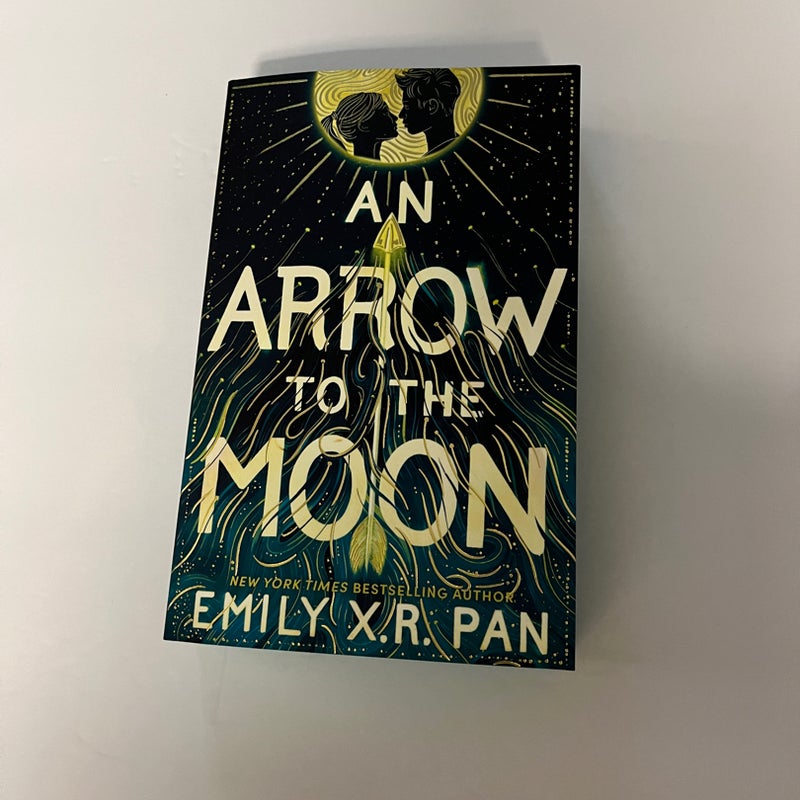 An Arrow To The Moon (fairyloot exclusive - spray edges)