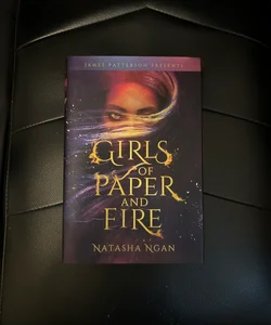 Girls of Paper and Fire (Signed Special Owlcrate Edition)