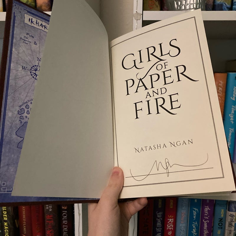 Girls of Paper and Fire (SIGNED OWLCRATE EDITION) 
