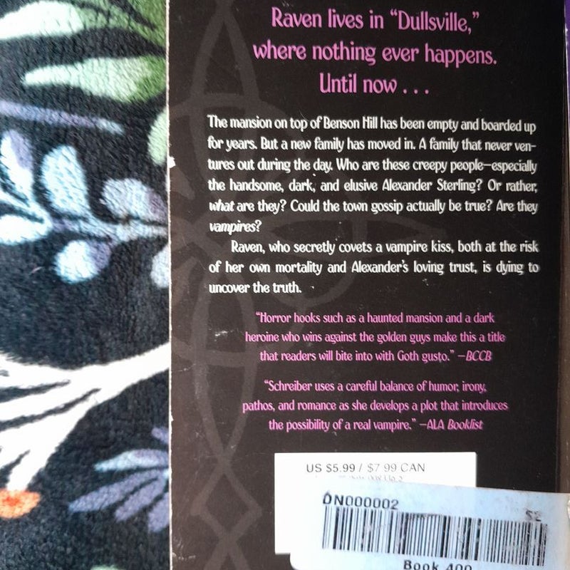 Vampire Kisses Series by Ellen Schreiber, Paperback Pangobooks