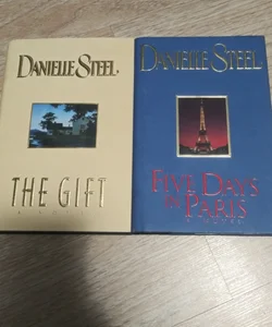 Lot of 2- Danielle Steel Hardcover Novels