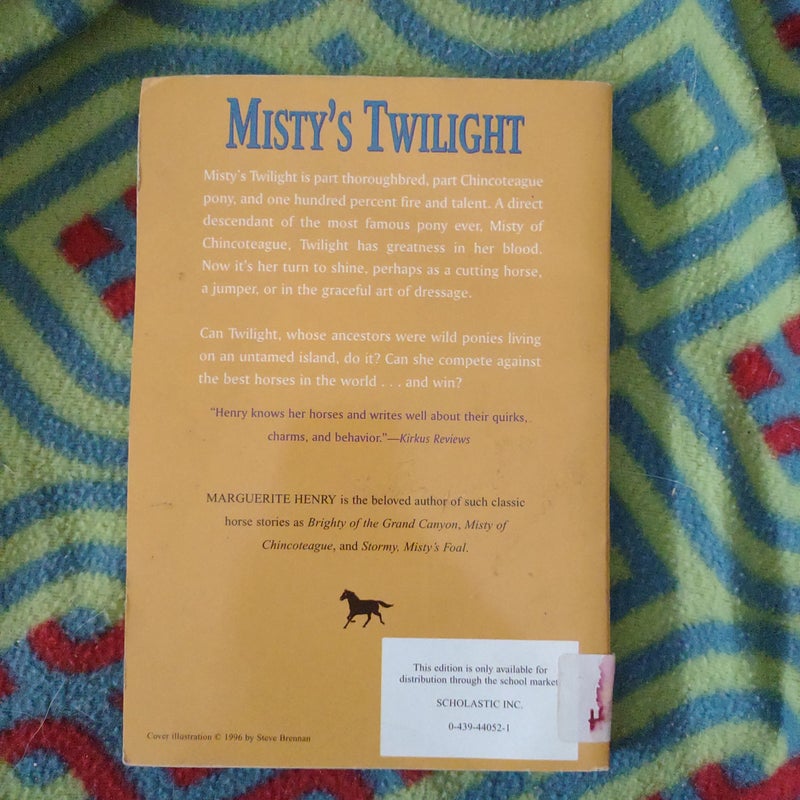 Misty's Twilight & Misty of Chincoteague   (B-0258)