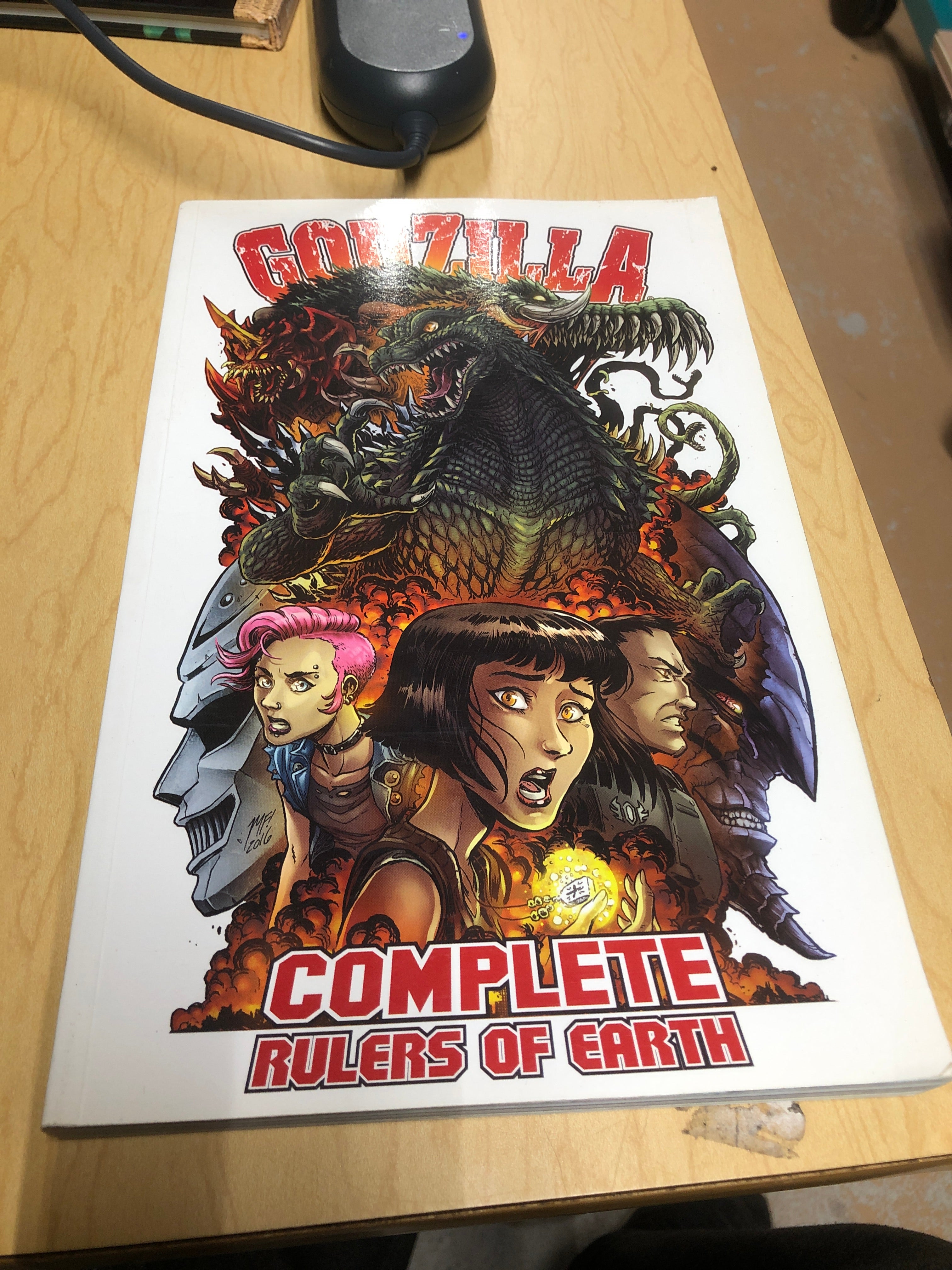 Godzilla: Complete Rulers Of Earth Volume 1 By Chris Mowry